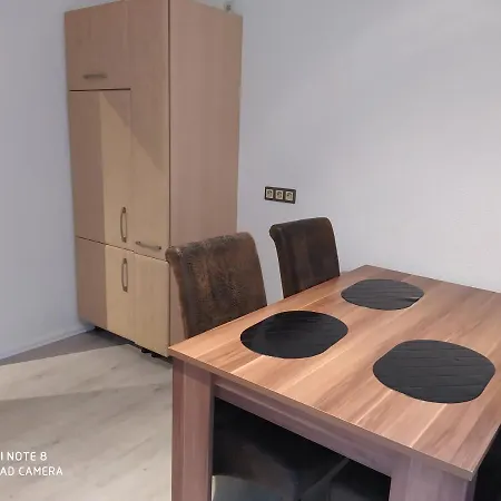 Misha,s אכסניה *